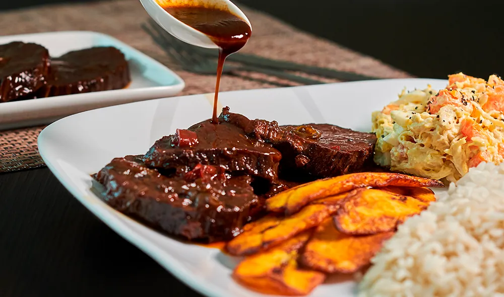 plato de asado negro venezolano tradicional navideño