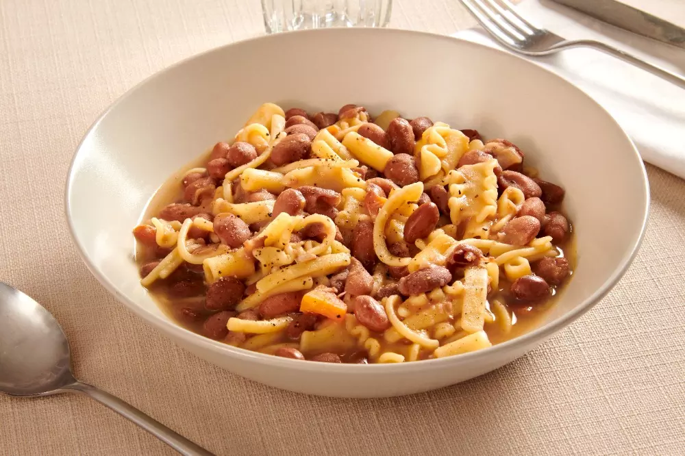 Receta de pasta con frijoles y boloñesa Goya