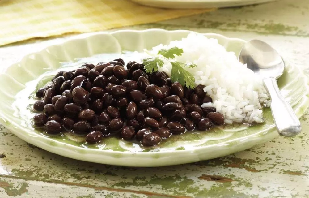 Arroz Clásico con Frijoles negros-image