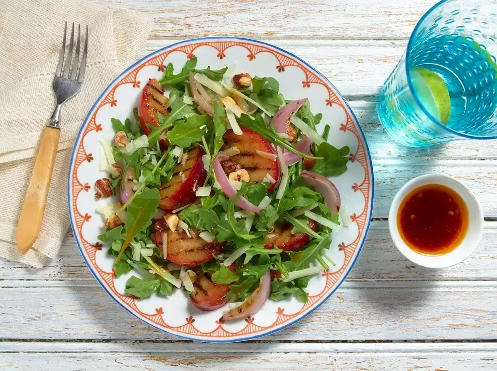 Arugula Salad with Grilled Plums and Manchego Cheese