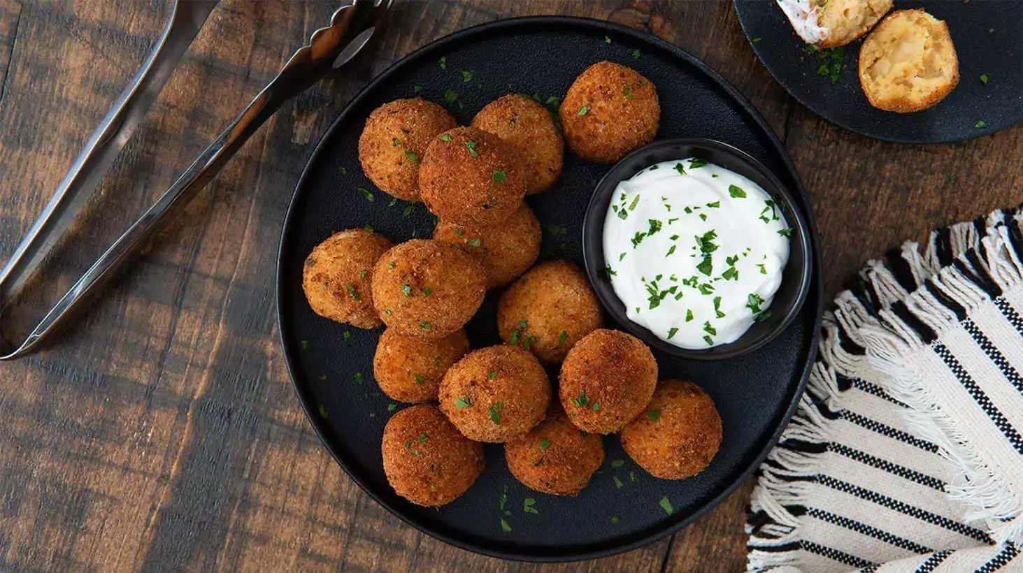 Croquetas de garbanzos y queso manchego