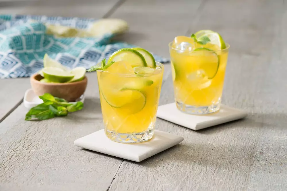 Caipirinha de maracuyá