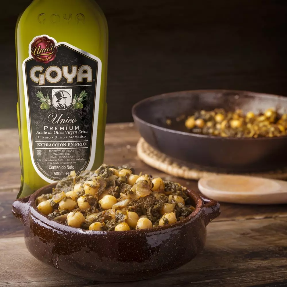 Potaje de garbanzos con espinacas